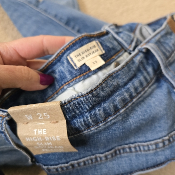 NWT Madewell The High Rise Slim BoyJean Distressed Size 25 - Picture 13 of 16